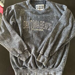Vintage embroidered Daytona beach pullover